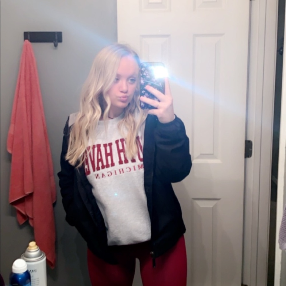 Meet your Posher, Delaney